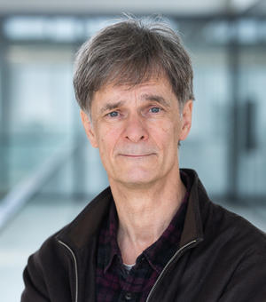 rick van der ploeg economics portraits by john cairns 24 11 21 379 2sq