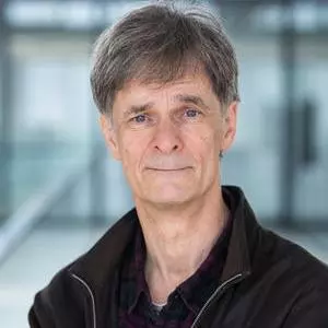 rick van der ploeg economics portraits by john cairns 24 11 21 379 2sq